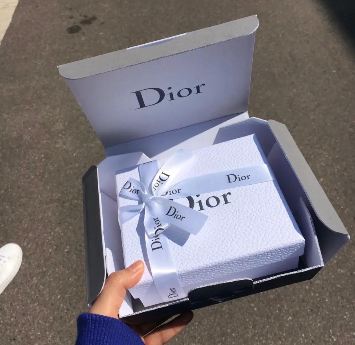 大牌化妆品网上在哪里买到正品,最近大牌化妆品很便宜敢买吗