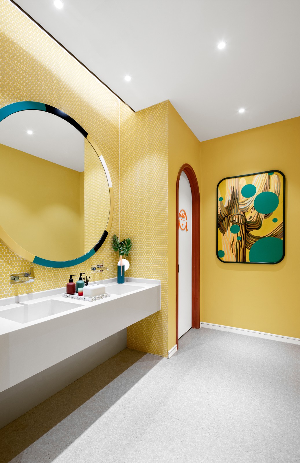 则灵艺术与厚夫设计哪个公司好,则灵艺术深圳有限公司怎么样