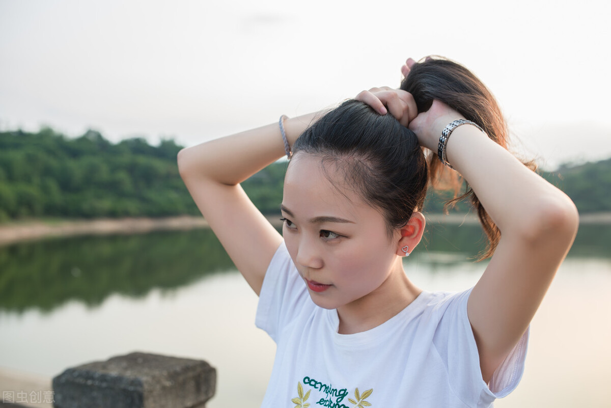 如何追求文静的女孩,怎么追文静内向的女孩