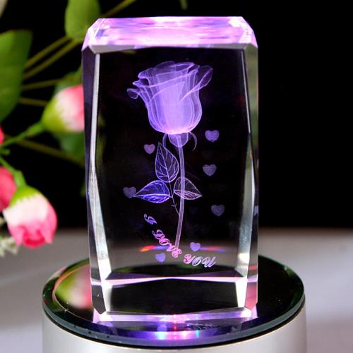 天然水晶石的价值,如何鉴别黄水晶和玻璃晶的区别