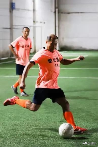 2021年大连市西岗区长杯足球赛,我踢足球我快乐