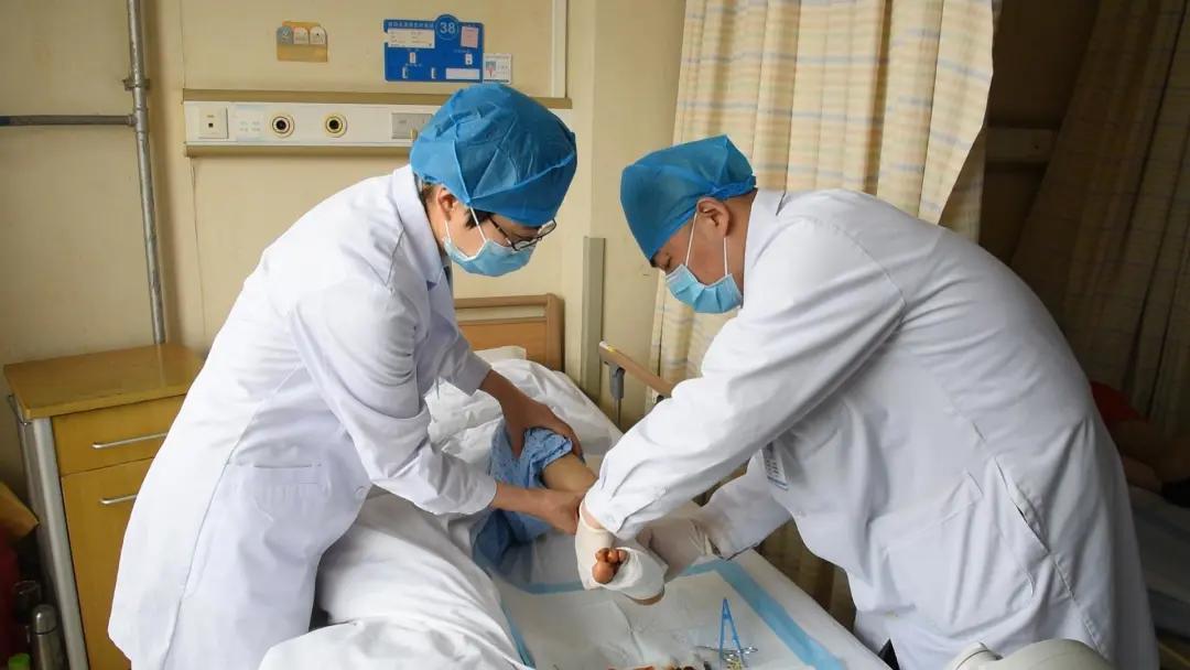 血管外科新技术新项目,血管外科微创治疗