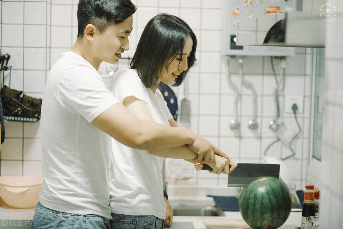 老公有第三者怎么挽回他的心,老公爱上别人我该放手吗