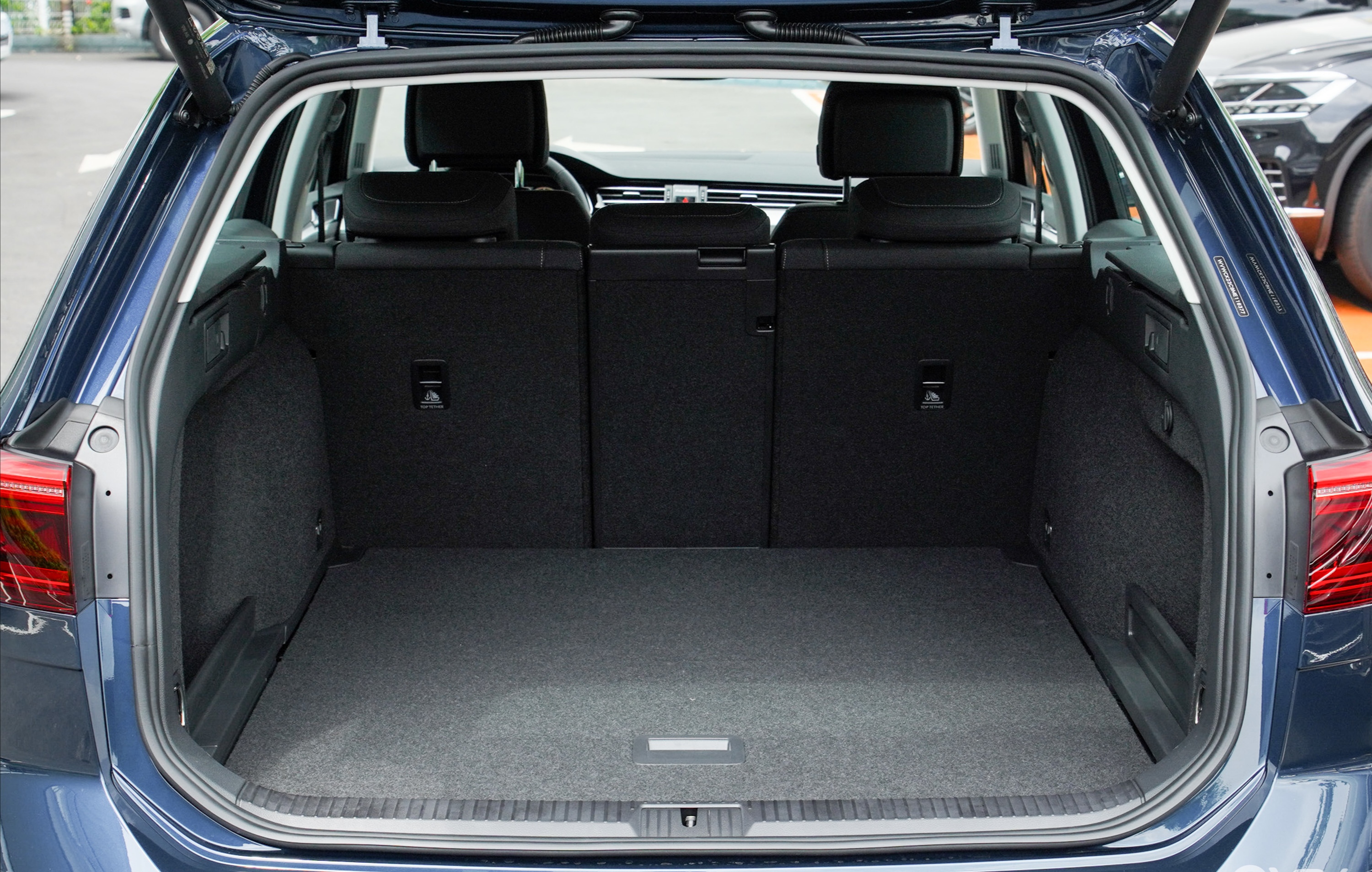 凡尔赛c5x哪款车最值得购买,自驾游旅行车哪个最好