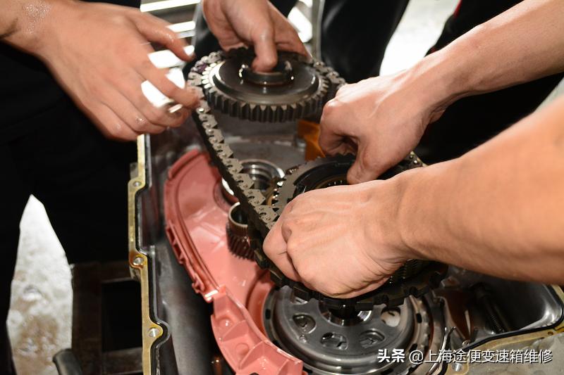 2011款别克gl8胖头鱼变速箱故障,别克gl8商务48伏轻混发动机变速箱