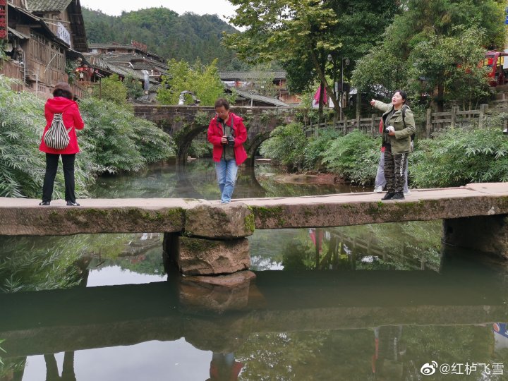 上里古镇大还是柳江古镇大,上里古镇与柳江古镇