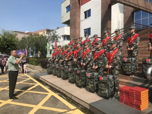 新兵拒服兵役受到8项惩戒,新兵入伍会被罚什么