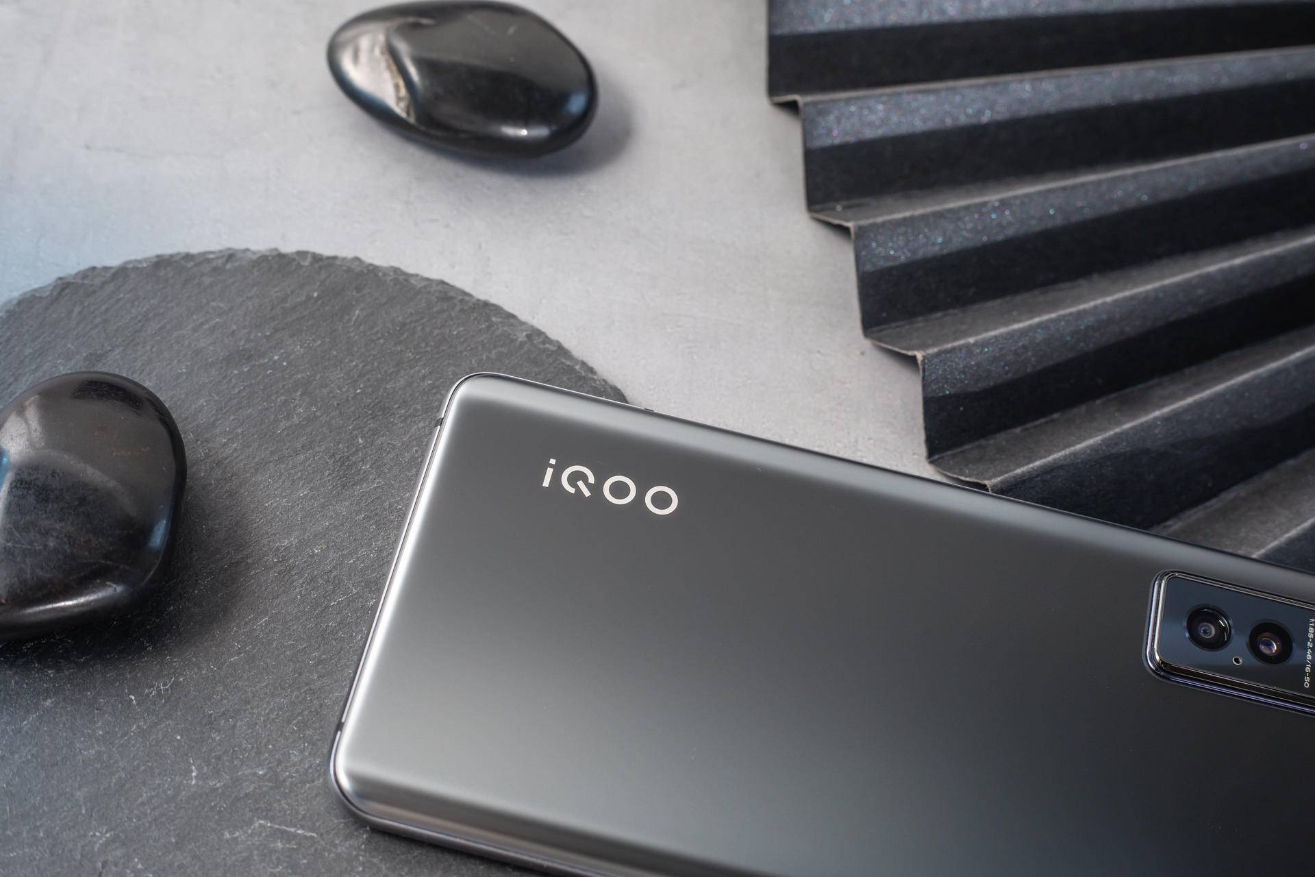 为什么kpl用iqoo5,iqoo5pro王者荣耀kpl