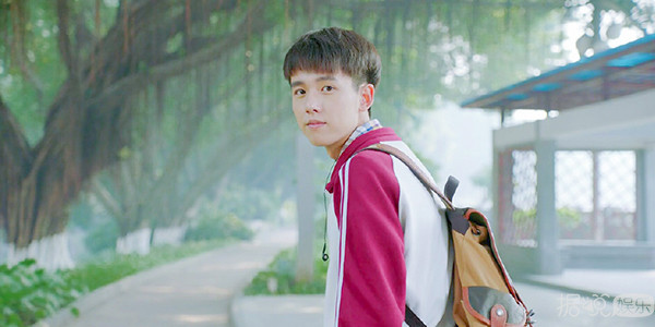 这部国产青春电影到底讲点啥,国产剧侯明昊