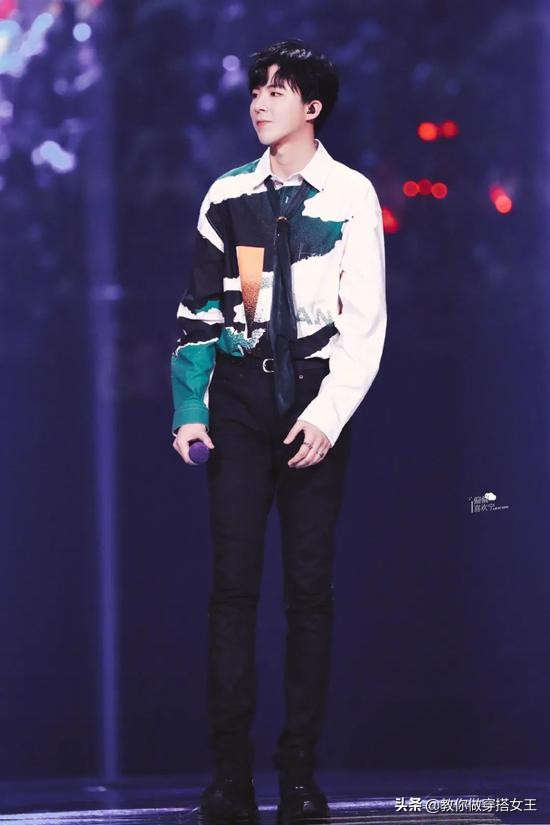 周震南帅气穿搭,周震南穿衬衫图片