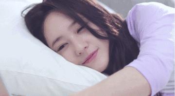 韩国小灯泡美白精华怎么样,韩国小灯泡精华真的能变白吗