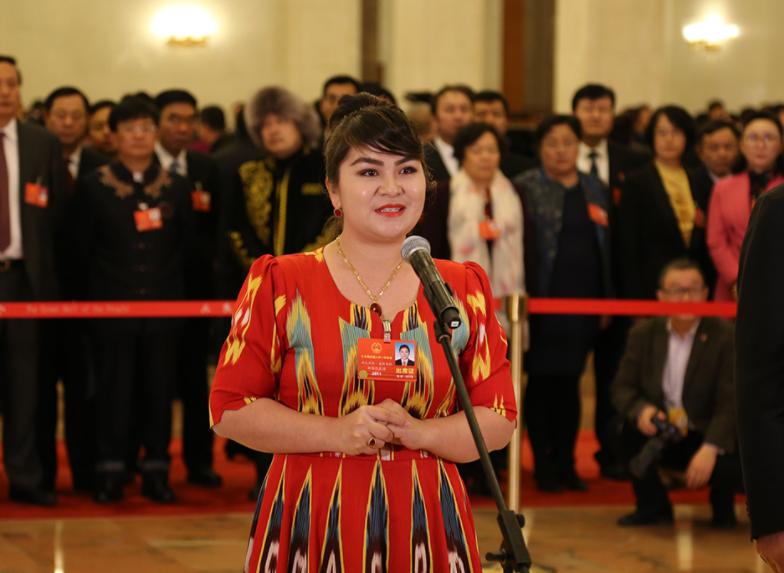 骑毛驴去看毛主席的库尔班，临终：后代参军报国，重孙女完成遗愿