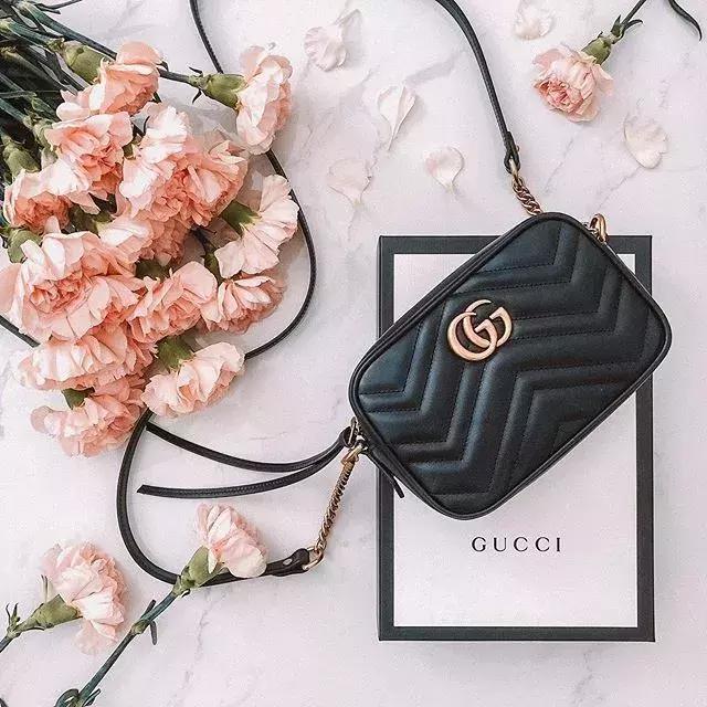 prada包包哪款最火,prada2019年都发布了几款包