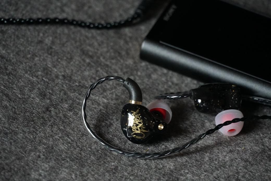 毒刺耳机200块,毒刺耳机200元