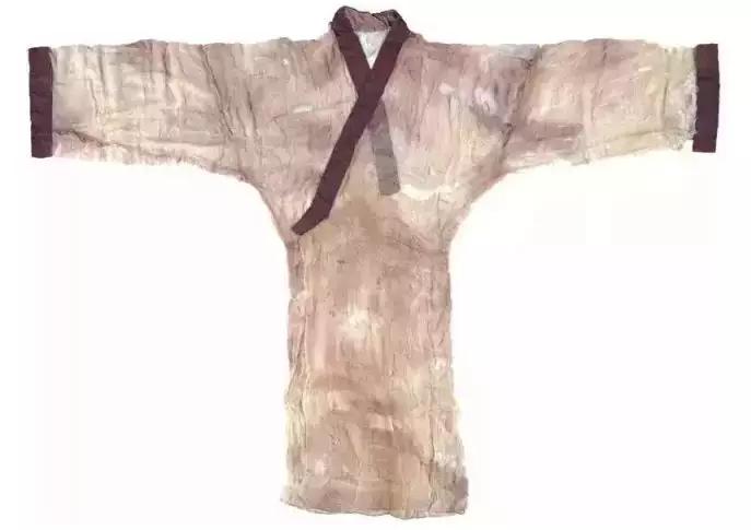 和先辈们相比我们身上多了什么,跟古人比我们是进步还是落后