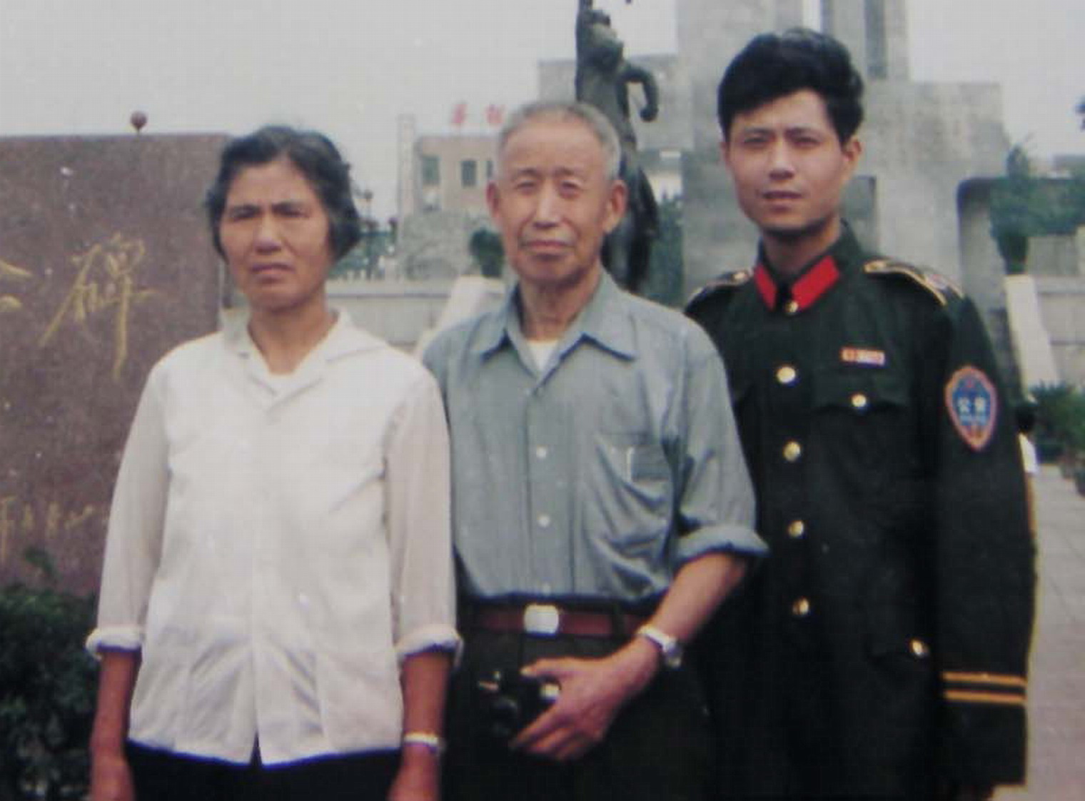 怀念老红军父亲,怀念逝去的父亲可谓情真意切