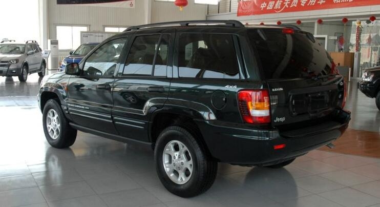 起亚狮跑老款车解释一下,4万多suv二手车