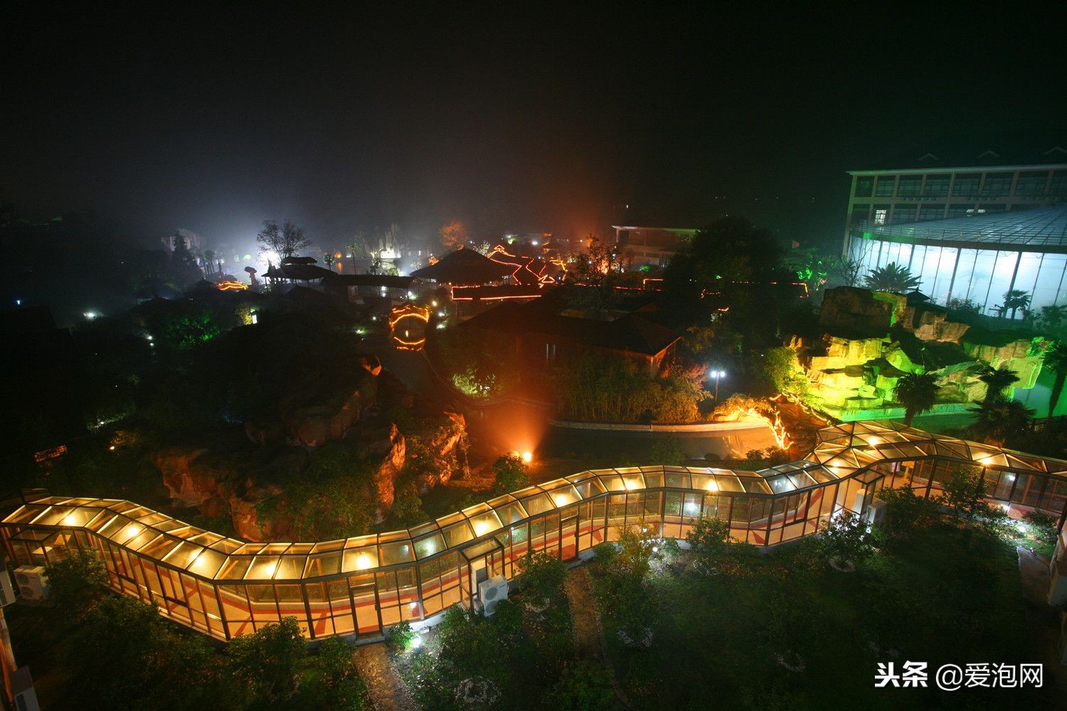 金孔雀温泉有室内双人温泉吗,安徽金孔雀温泉