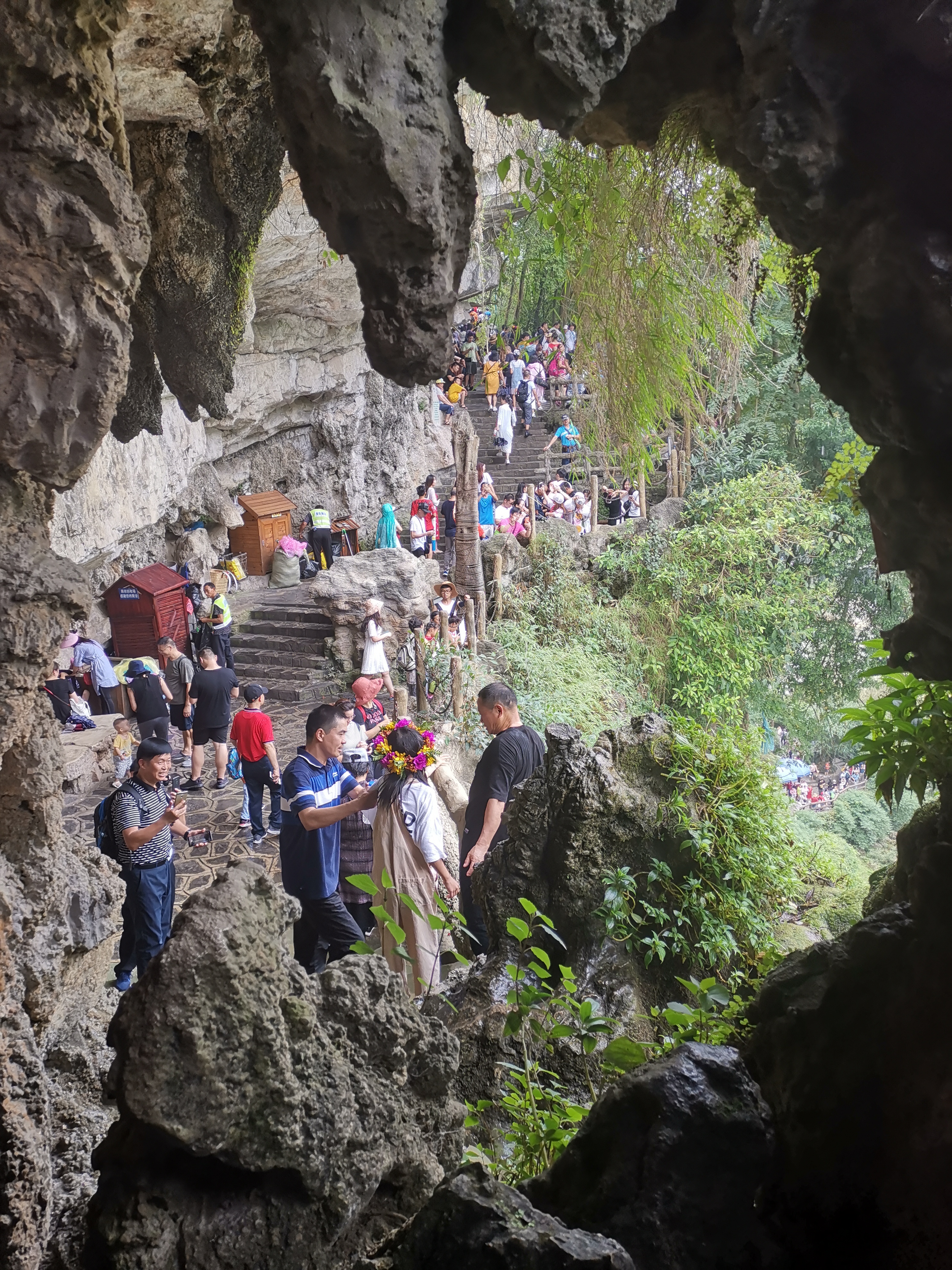 壶口瀑布和黄果树瀑布哪个壮观,黄果树瀑布三个瀑布游览时间