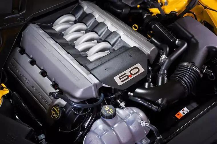 连老司机也蒙了，最离谱的V12发动机才1.5升？