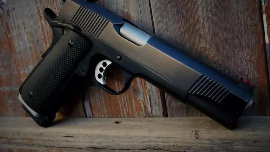 m1坦克pk虎式坦克,m1911干爆坦克