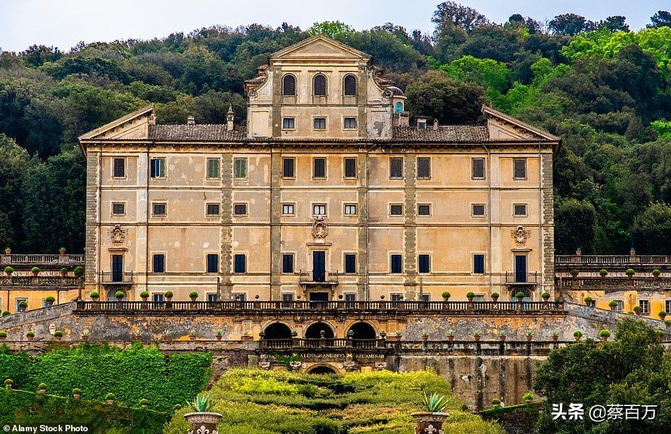 戴妃第一任老婆,59岁的戴妃近照