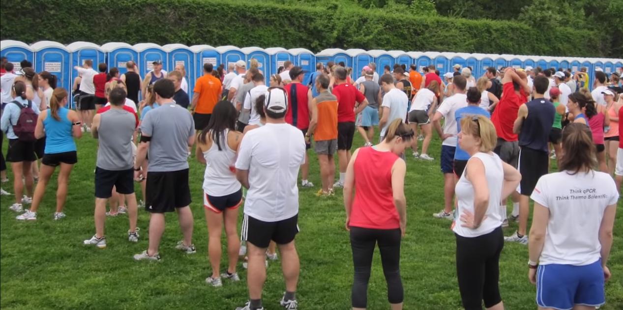 奇女子大便*禁失**却仍赢得马拉松冠军！对手：这是奇耻大辱！