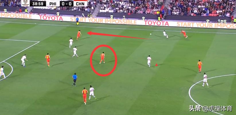1分钟6名国脚执行4个战术！看看武磊进球前里皮战术怎么设计的