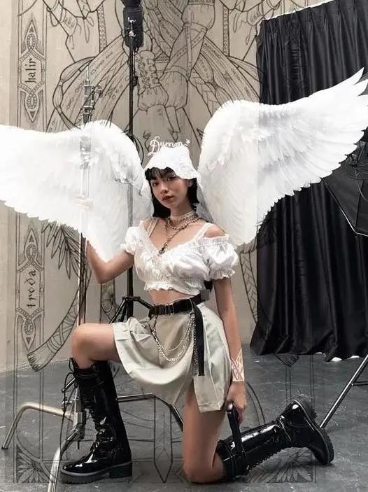 BM风卷土重来，美式街头+复古英伦的风俘获万千少女们的心