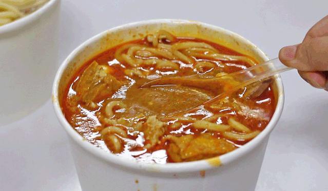 厦门八市菜市场隐藏的美食街,厦门美食店推荐前十名