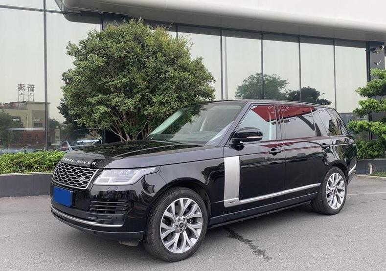 路虎揽胜3.0tl6传世加长版,路虎揽胜3.0l6传世版街拍