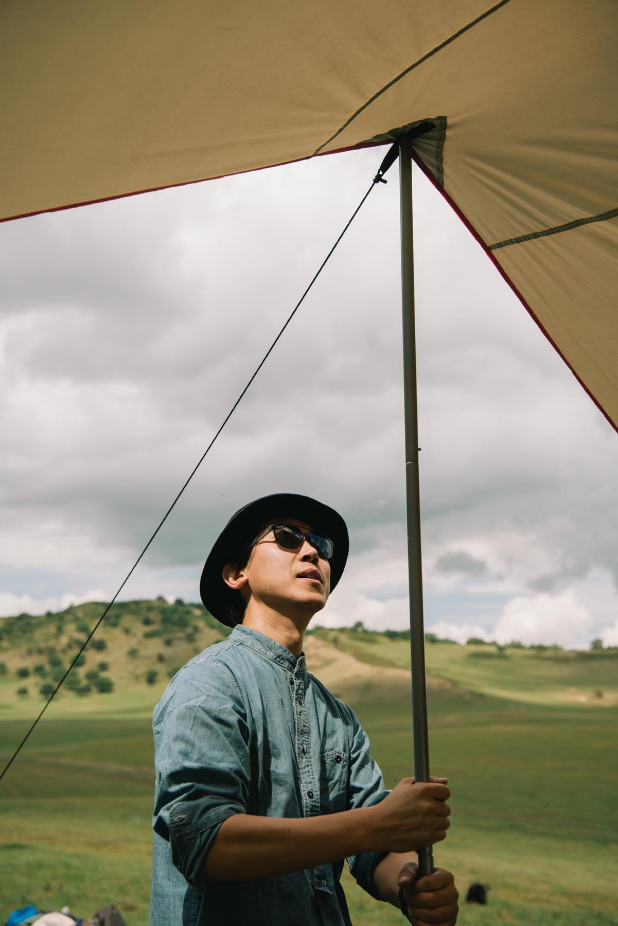 拥有这21件高颜值户外装备，让我们的草原野餐会像家里般优雅