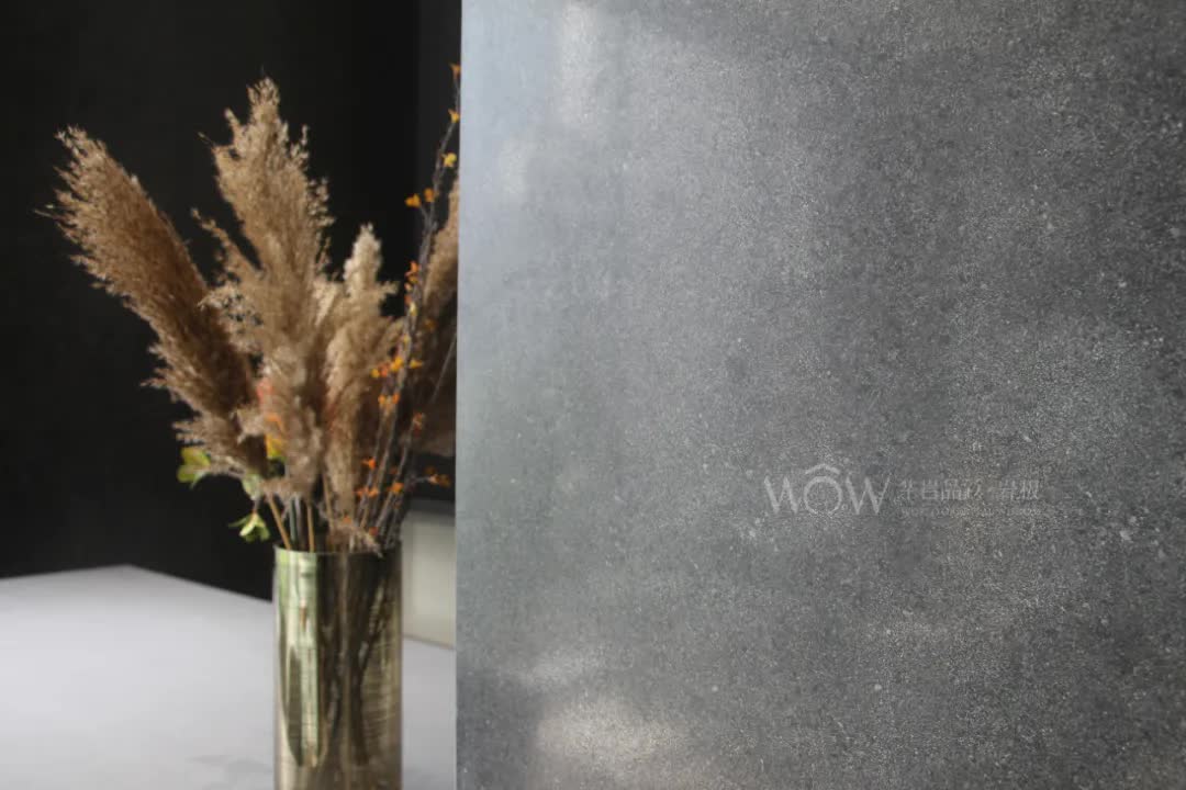 最具建筑感总部展厅亮相！华岩品致打造“百店百面”赋能“牛商”