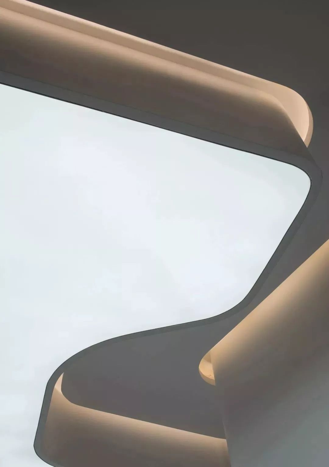 miho绫宠嵎鑲や綋缇庡涓績鏂板厜閲屽簵,miho绫宠嵎鑲や綋缇庡涓績鍥㈣喘