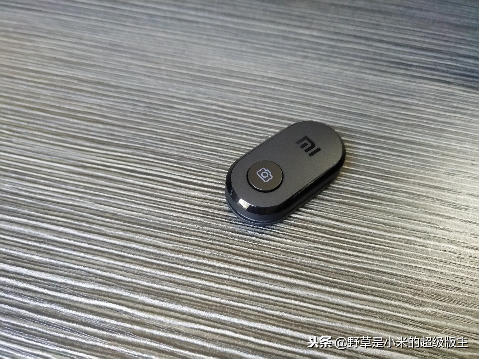 小米手机支架式自拍杆,全网最火自拍杆神器小米