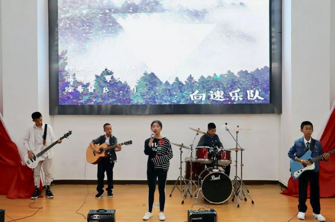 博骏社团招新啦，21个社团各显本领，很创意，很青春