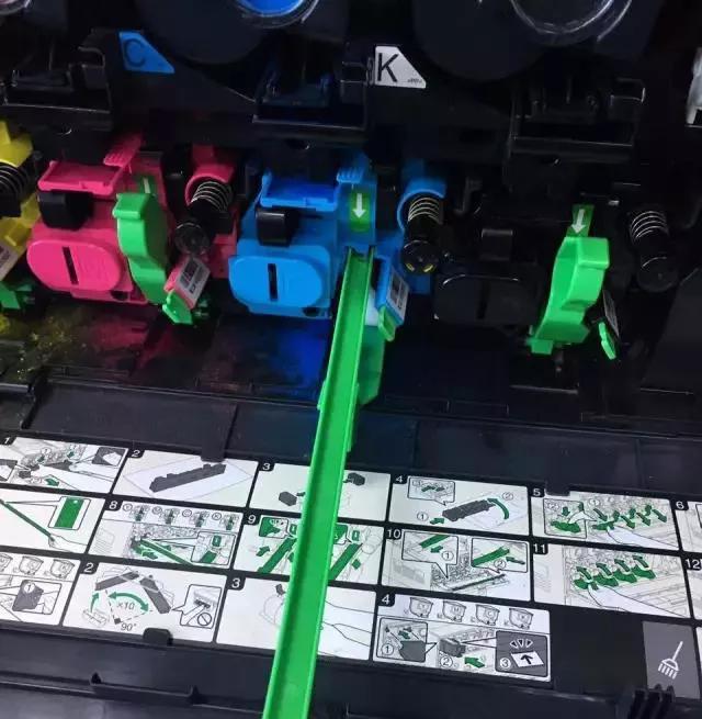 打印彩色条,彩色打印怎么打出来变黑白的了