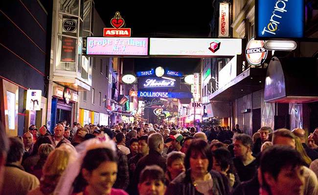 欧洲最大的ji院—绳索大街，为什么欧洲最大的红deng区在德国？