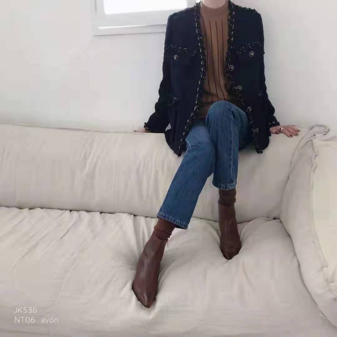 2018年韩国爆火的红蓝两边外套,韩国最新外套穿搭