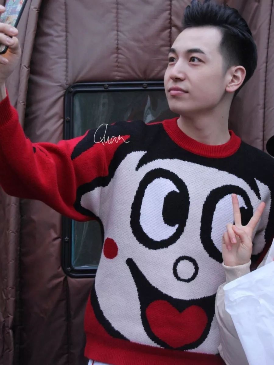 易烊千玺同款小众好物,易烊千玺蔡徐坤同款国潮鞋