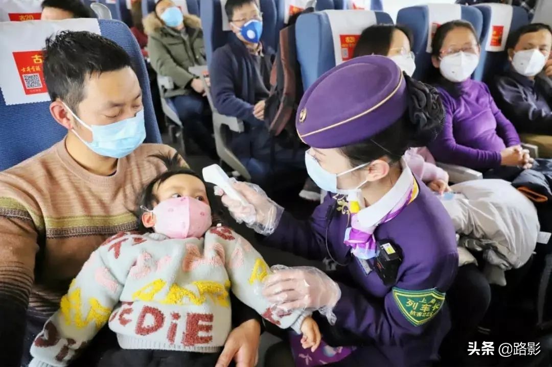 抗击疫情守护平安摄影征稿,战疫情保春运铁路警察在行动