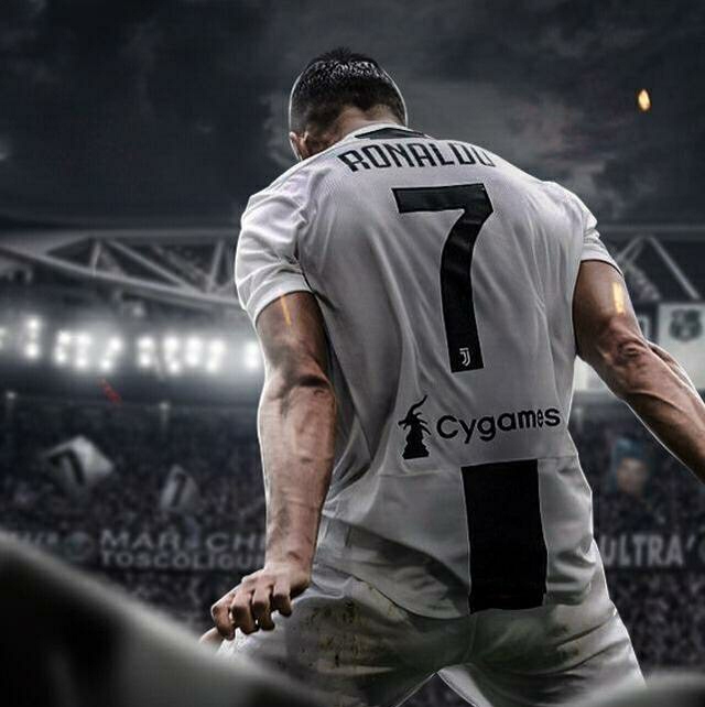 足球是圆的解说,足球是圆的是什么意思