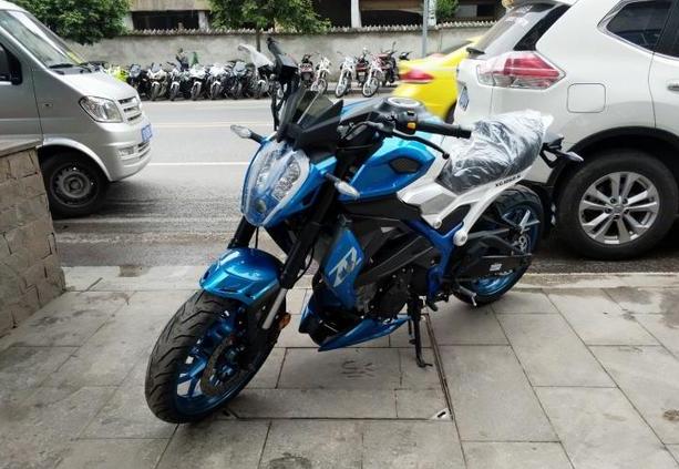 豪爵250和春风250哪个值得买,春风250nk酷炫