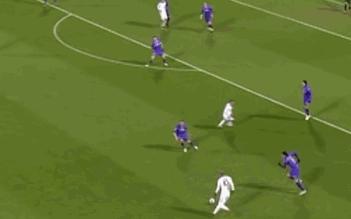 罗本左脚世界波兜射死角破门,内切兜射梅开二度罗本