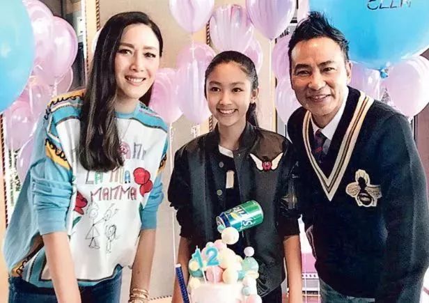 昔日影帝如今沦落为小鲜肉作陪,昔日影帝沦落街头