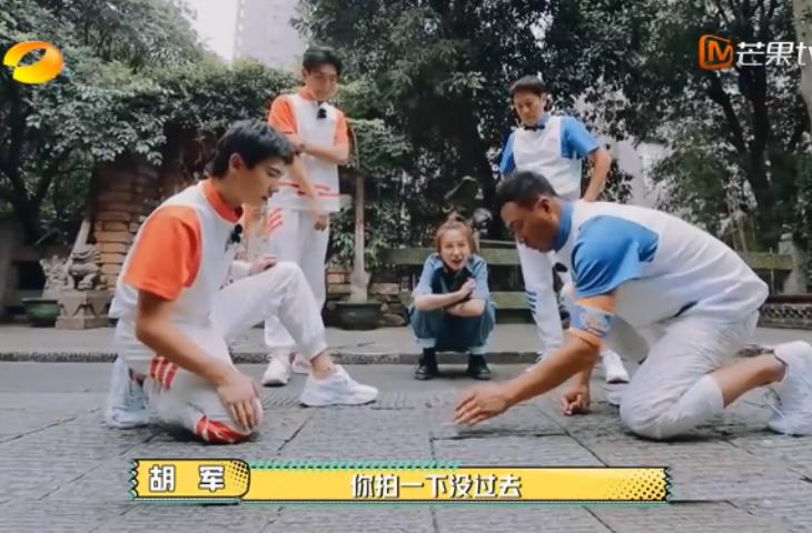 杨洋胡军最新视频,胡军和杨洋最新视频