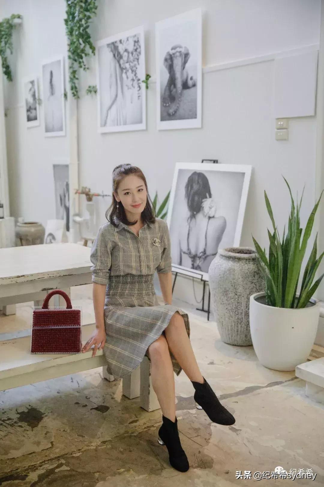 过年拜年包好多红包,拜年拎回来一只鸡一只鸭