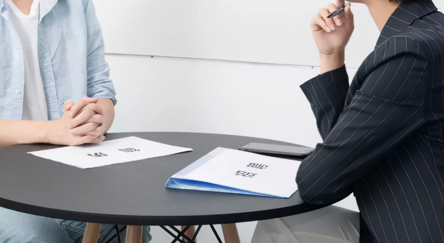 艺人面试官问职业规划该怎么回答,面试时面试官问你职业规划是什么