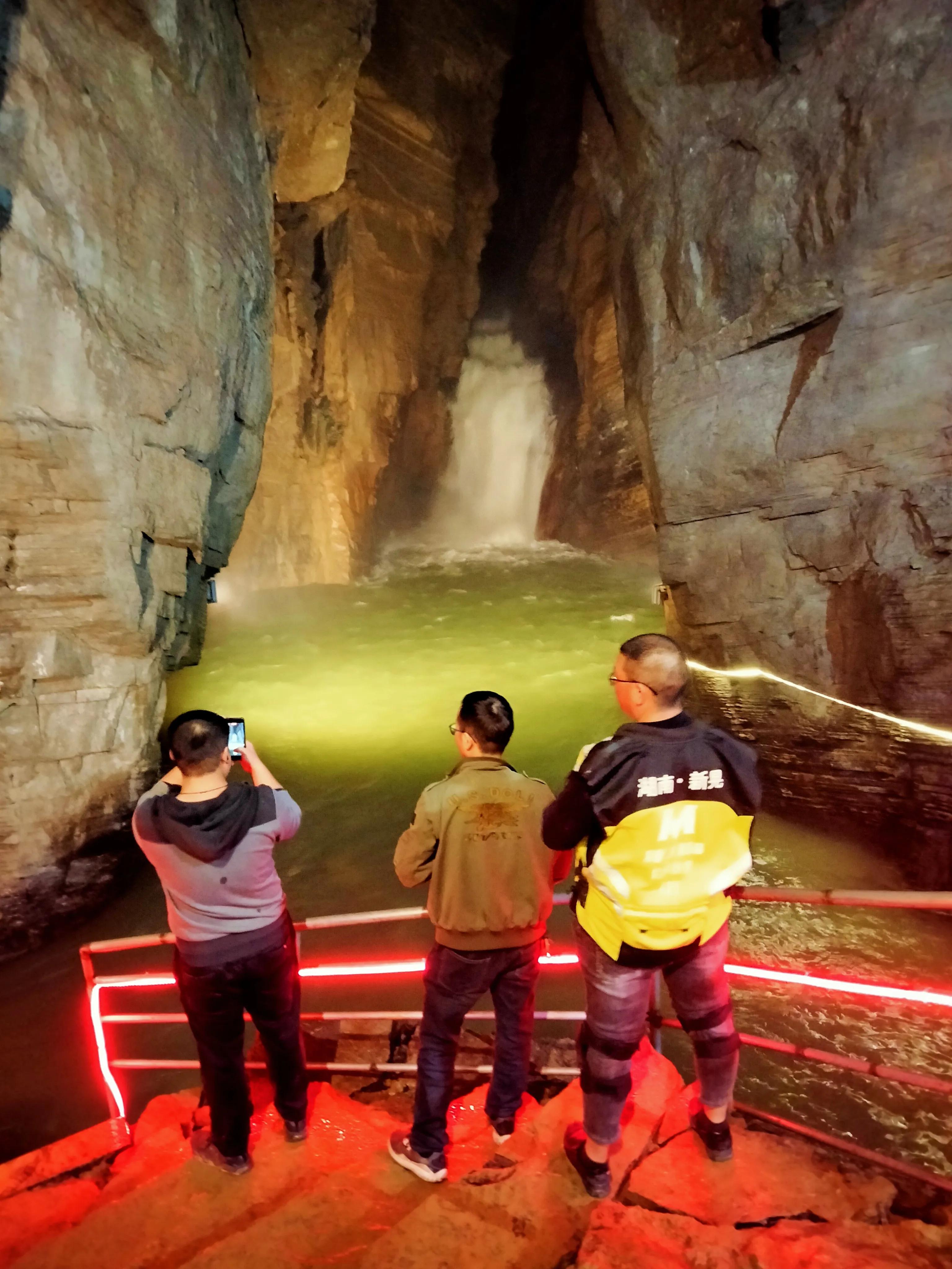 运动老乡（69）五人摩途挂壁公路历奇境