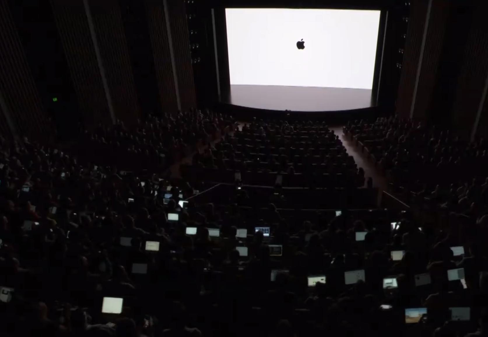 星巴克macbook,斥巨资买了个macbook